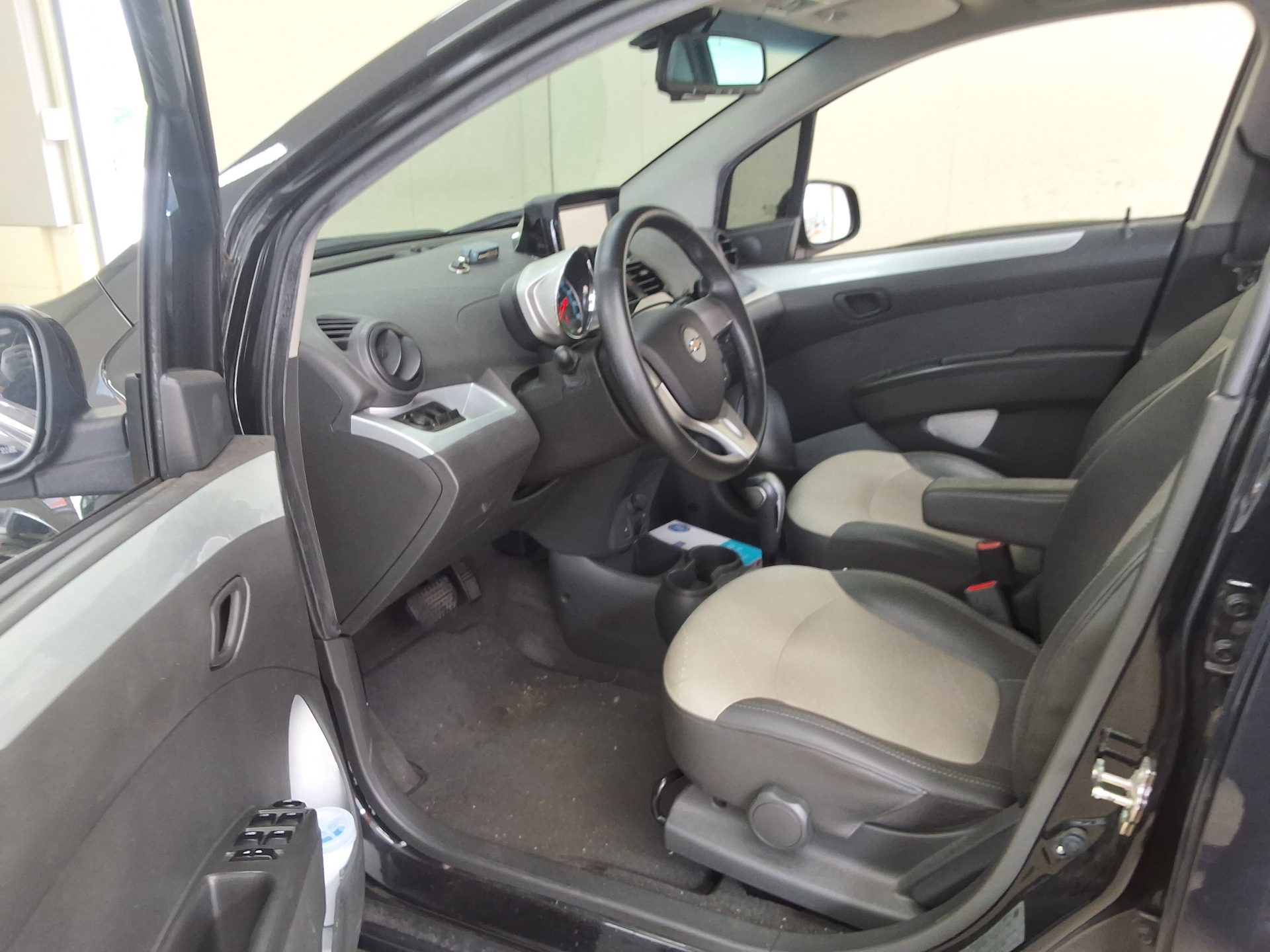 2014 - chevrolet spark