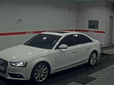 AUDI A4 (4TH GEN) 30 TDI DYNAMIC
