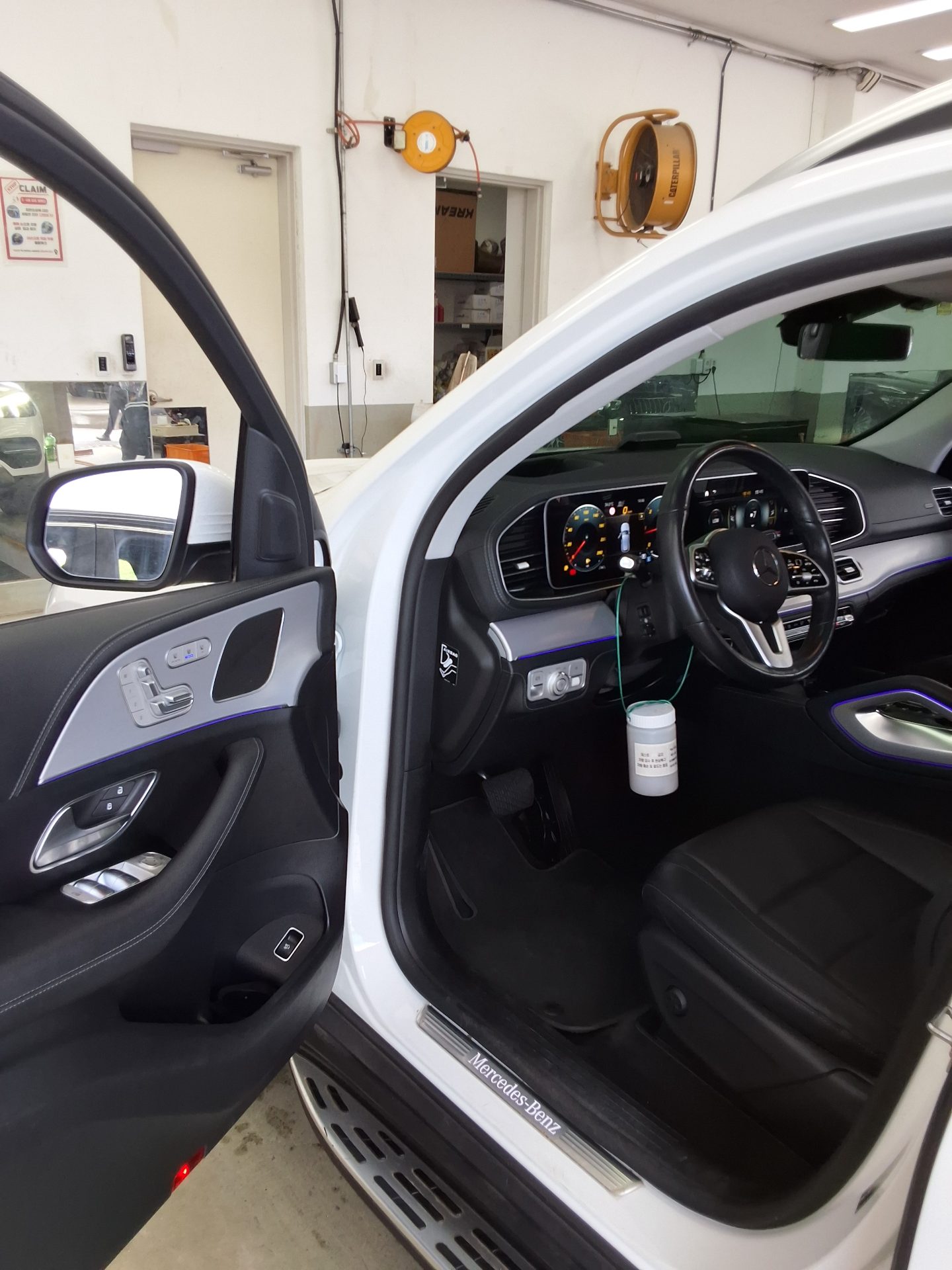 Mercedes-Benz 300D 2021 — صورة 4