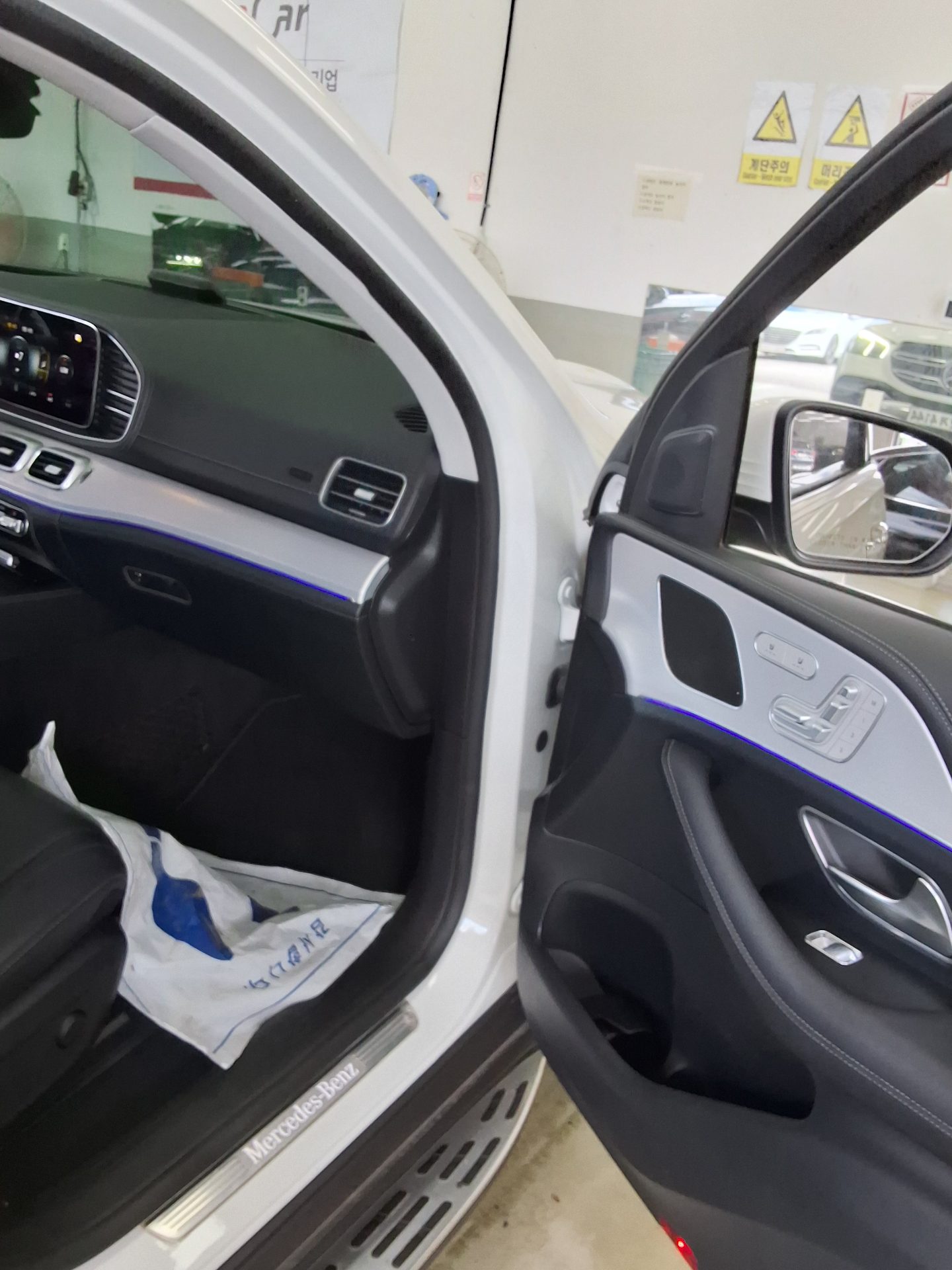 Mercedes-Benz 300D 2021 — صورة 8