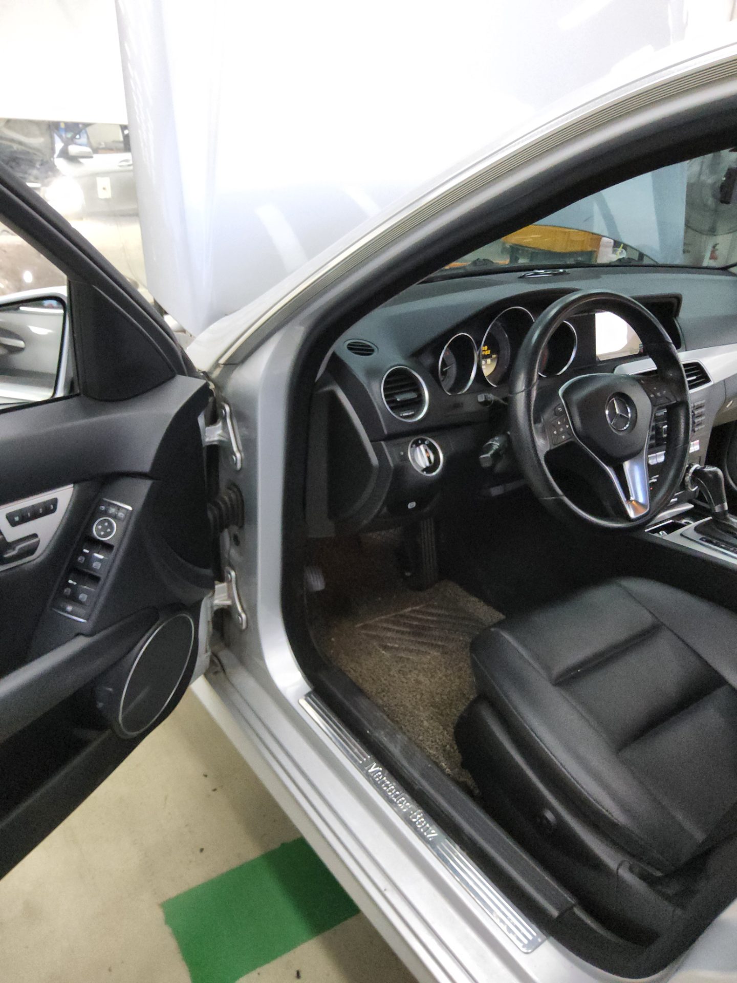 2012 - mercedes-benz c200