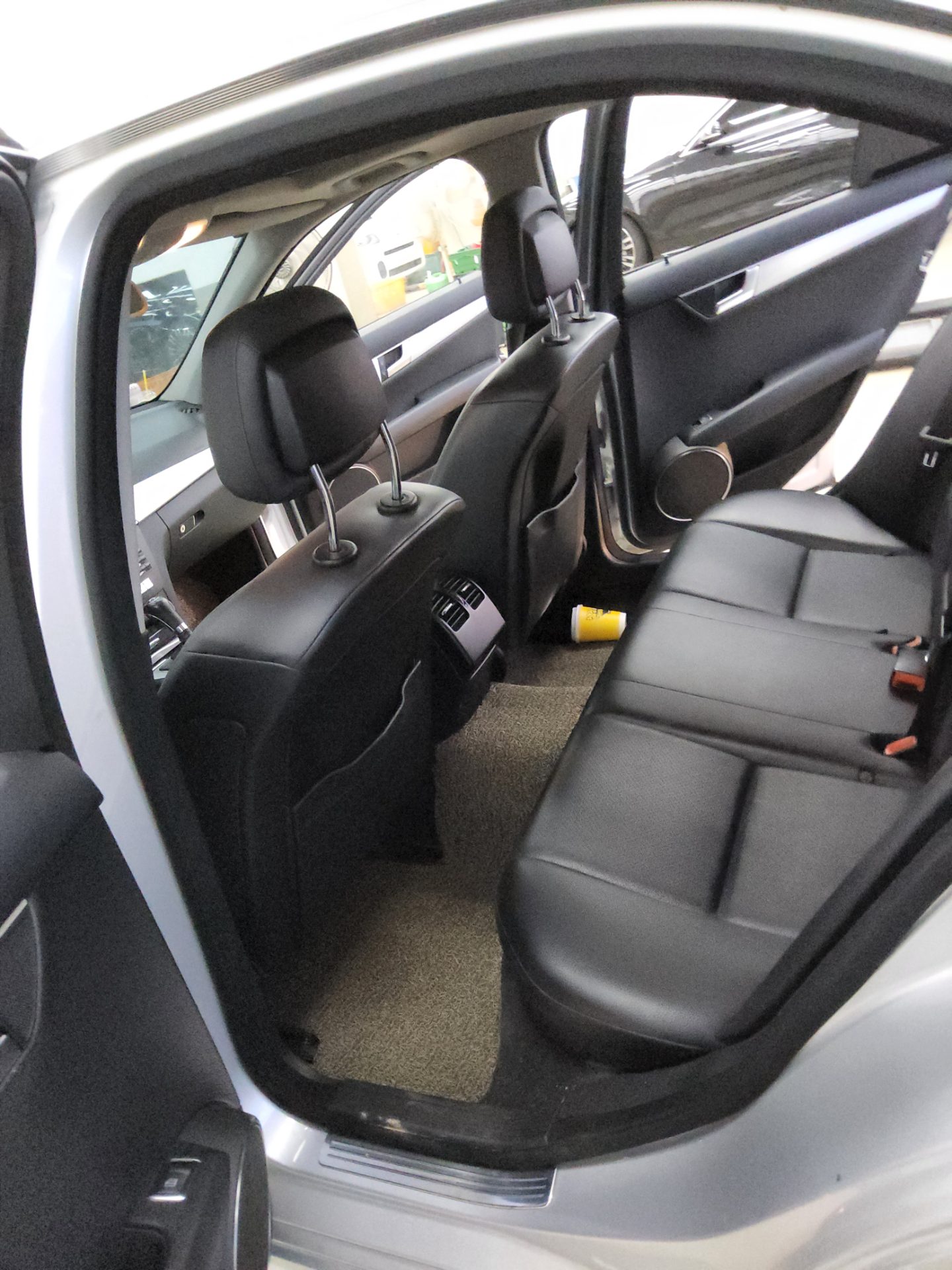 2012 - mercedes-benz c200