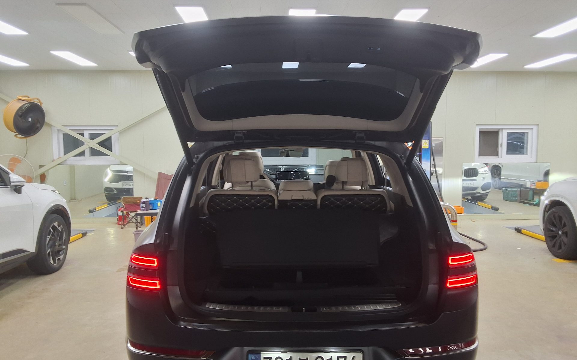 2021 - genesis gv80