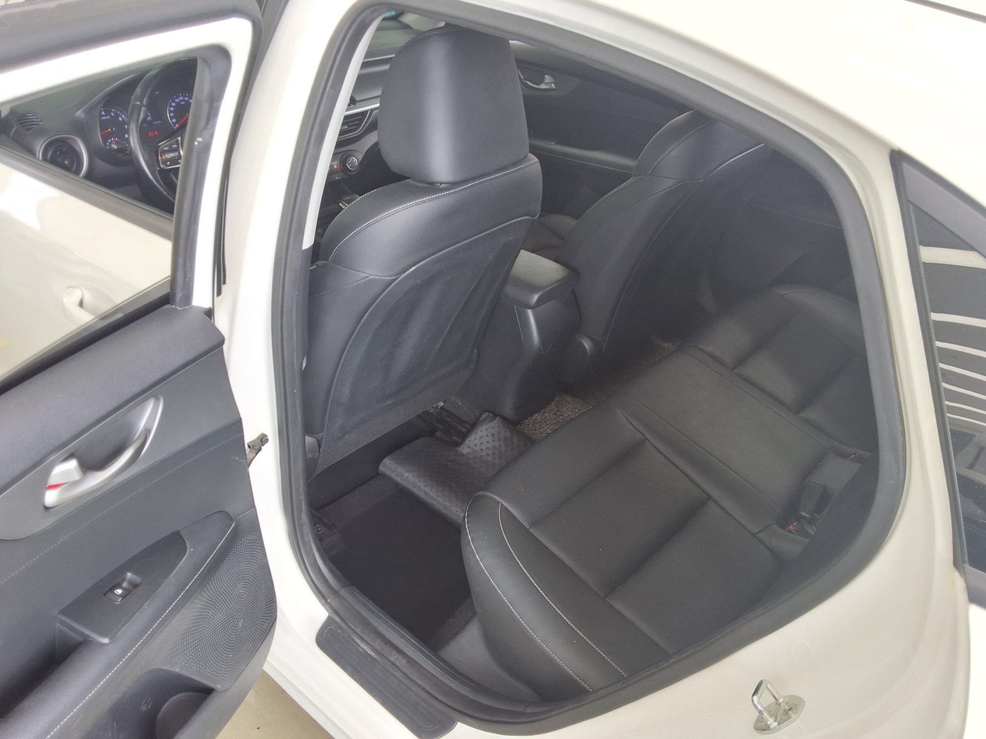 2019 - kia k3