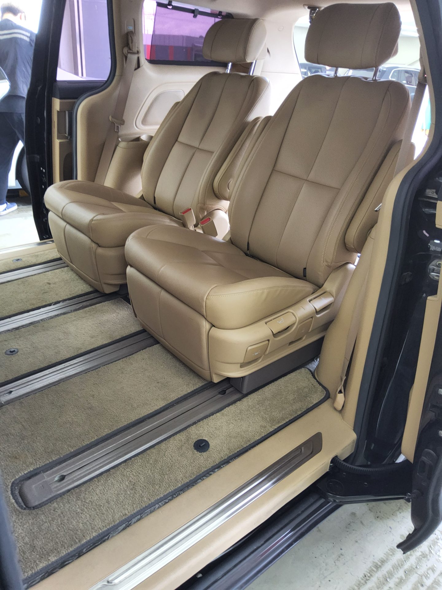 2017 - kia carnival