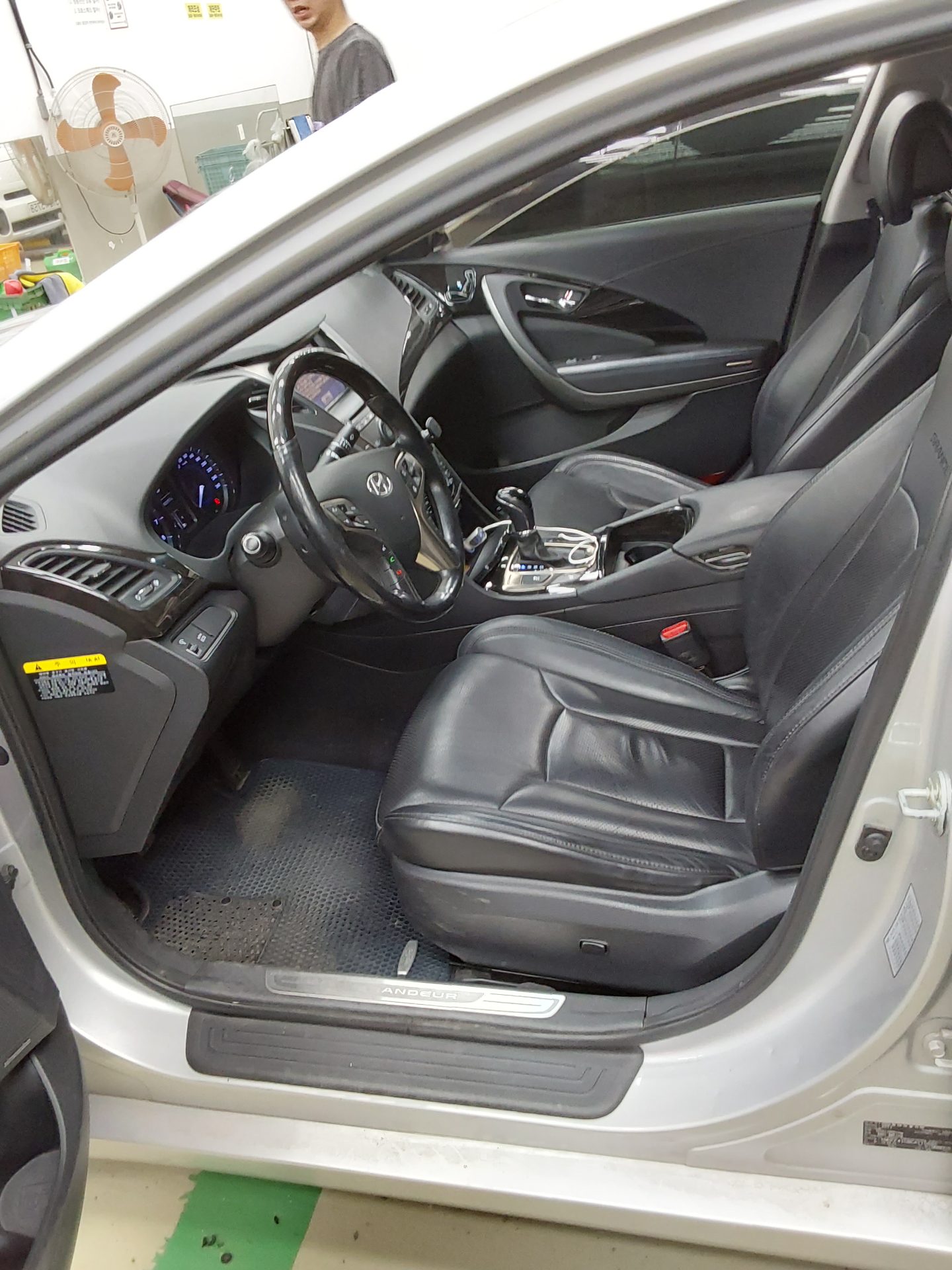 2012 - hyundai grandeur