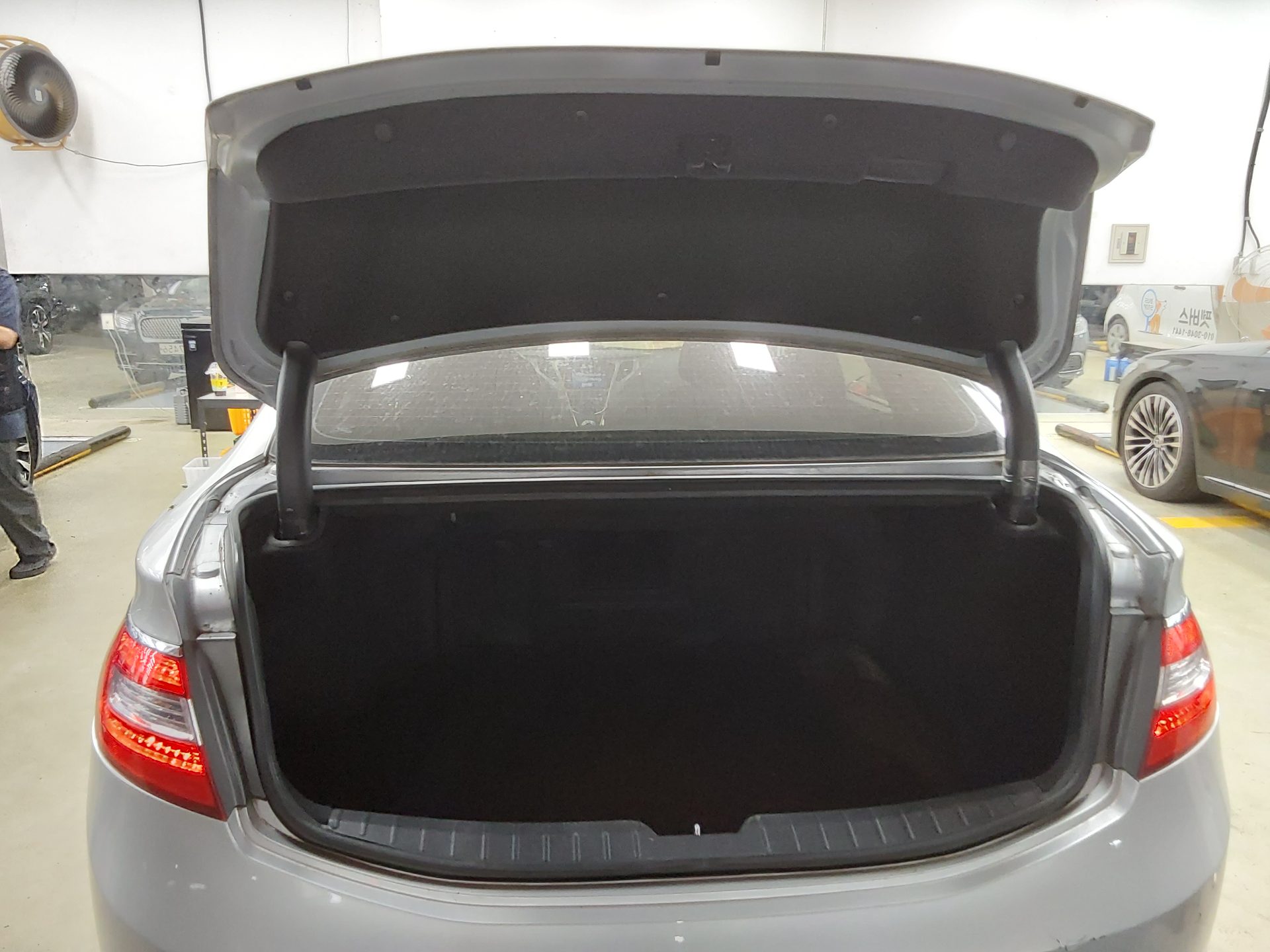 2012 - hyundai grandeur