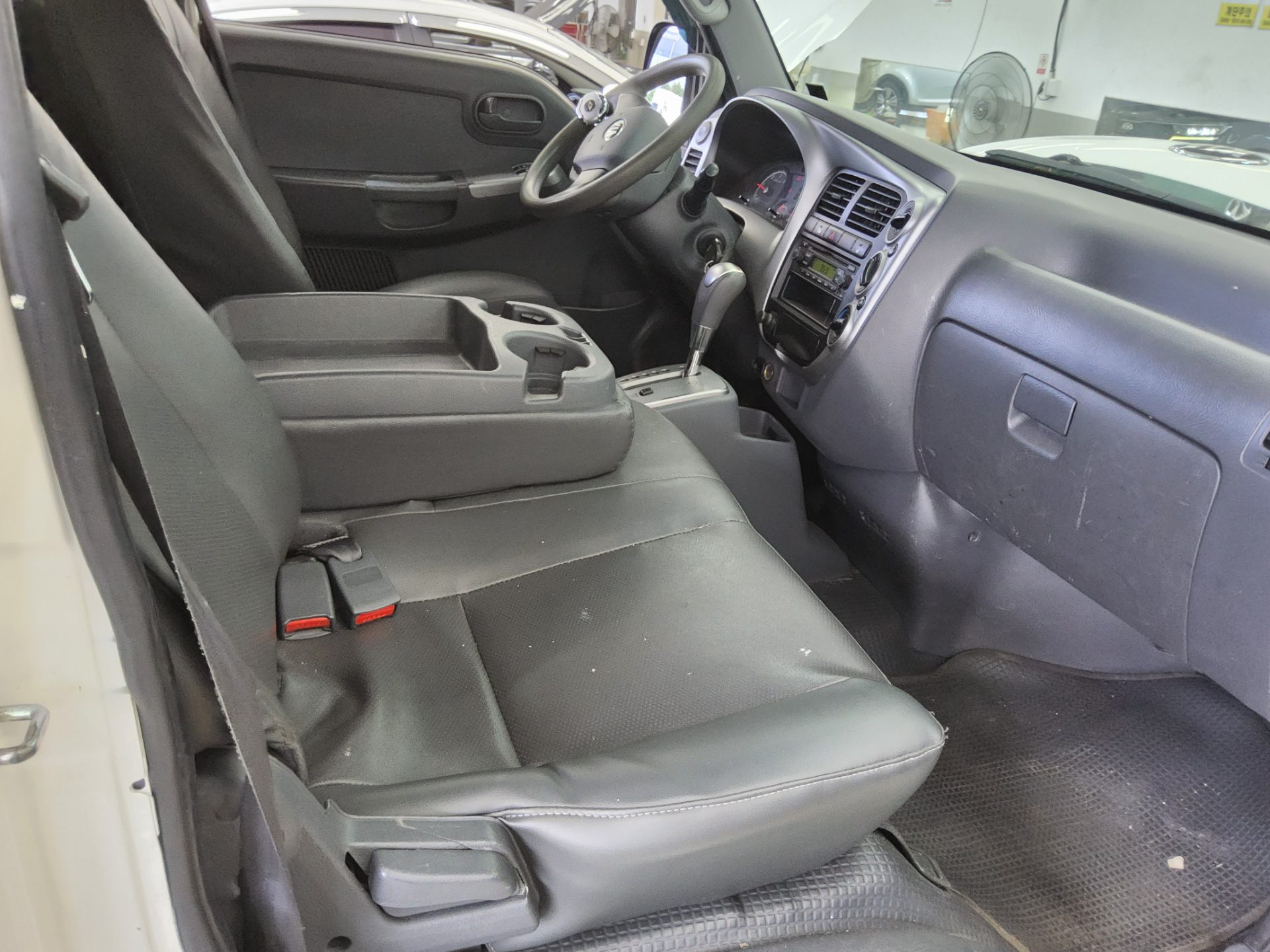 2013 - kia bongo