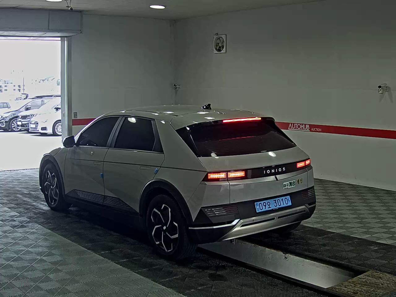 2022 - hyundai ioniq