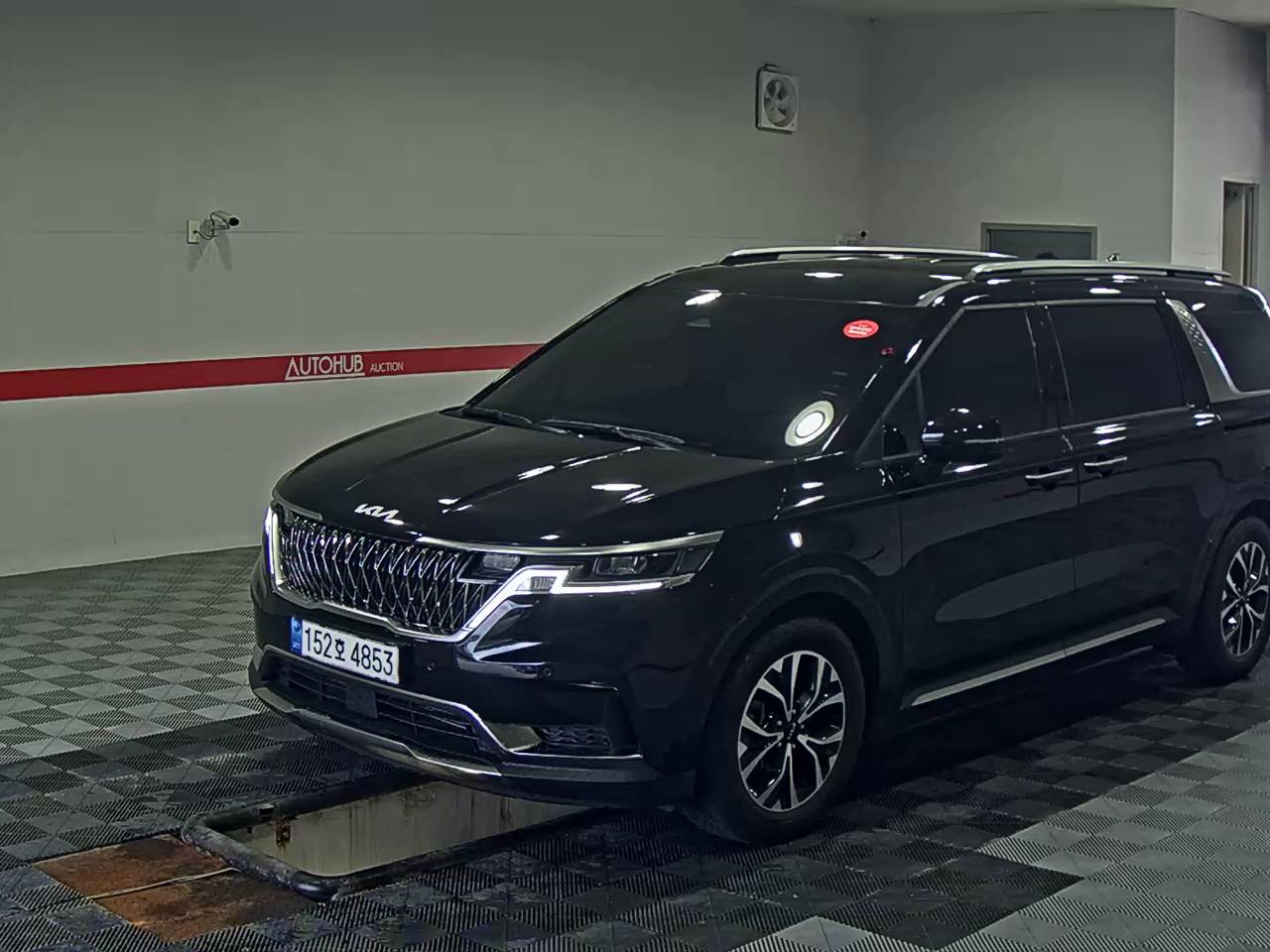 2023 - kia carnival