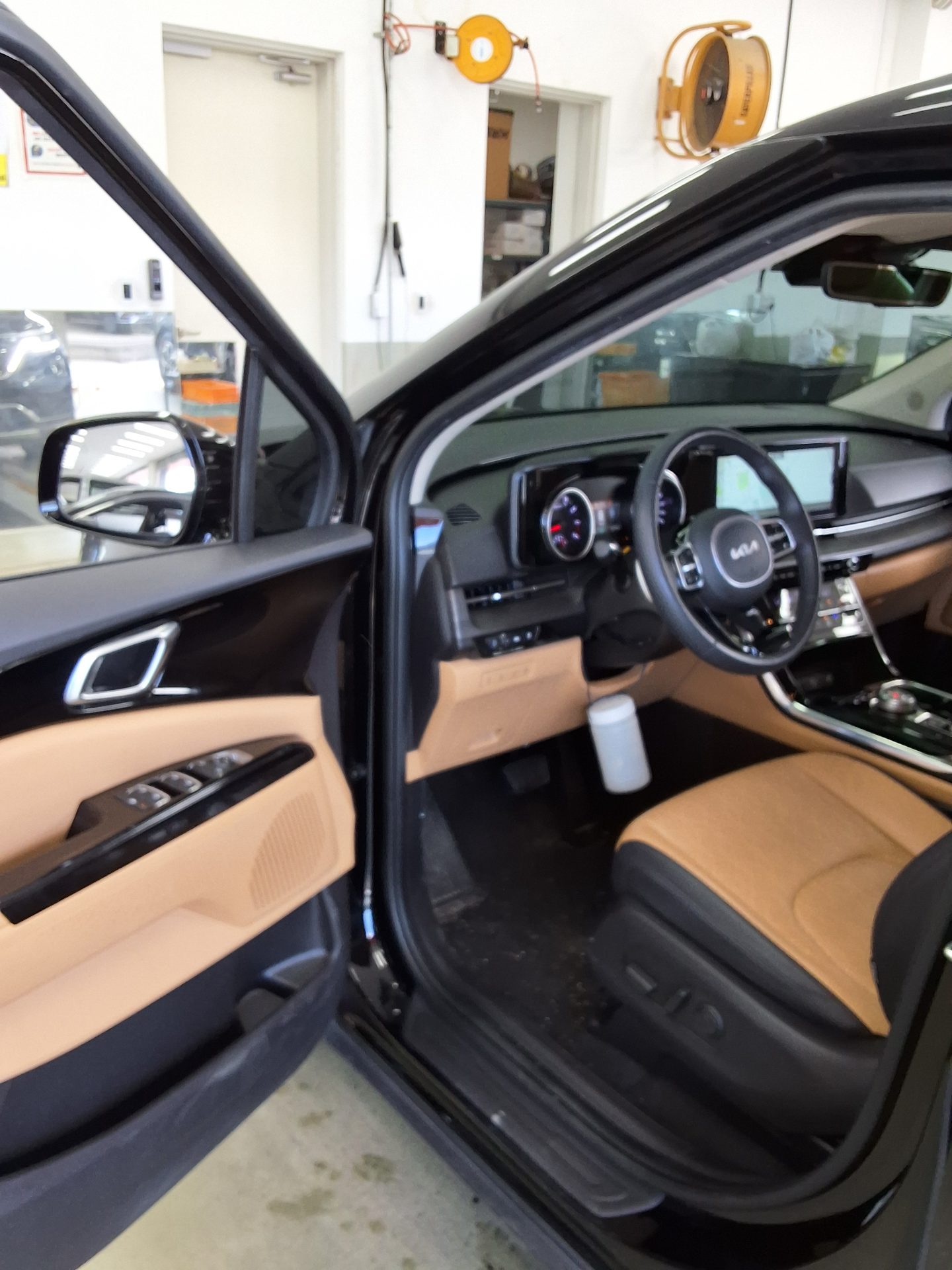 2023 - kia carnival