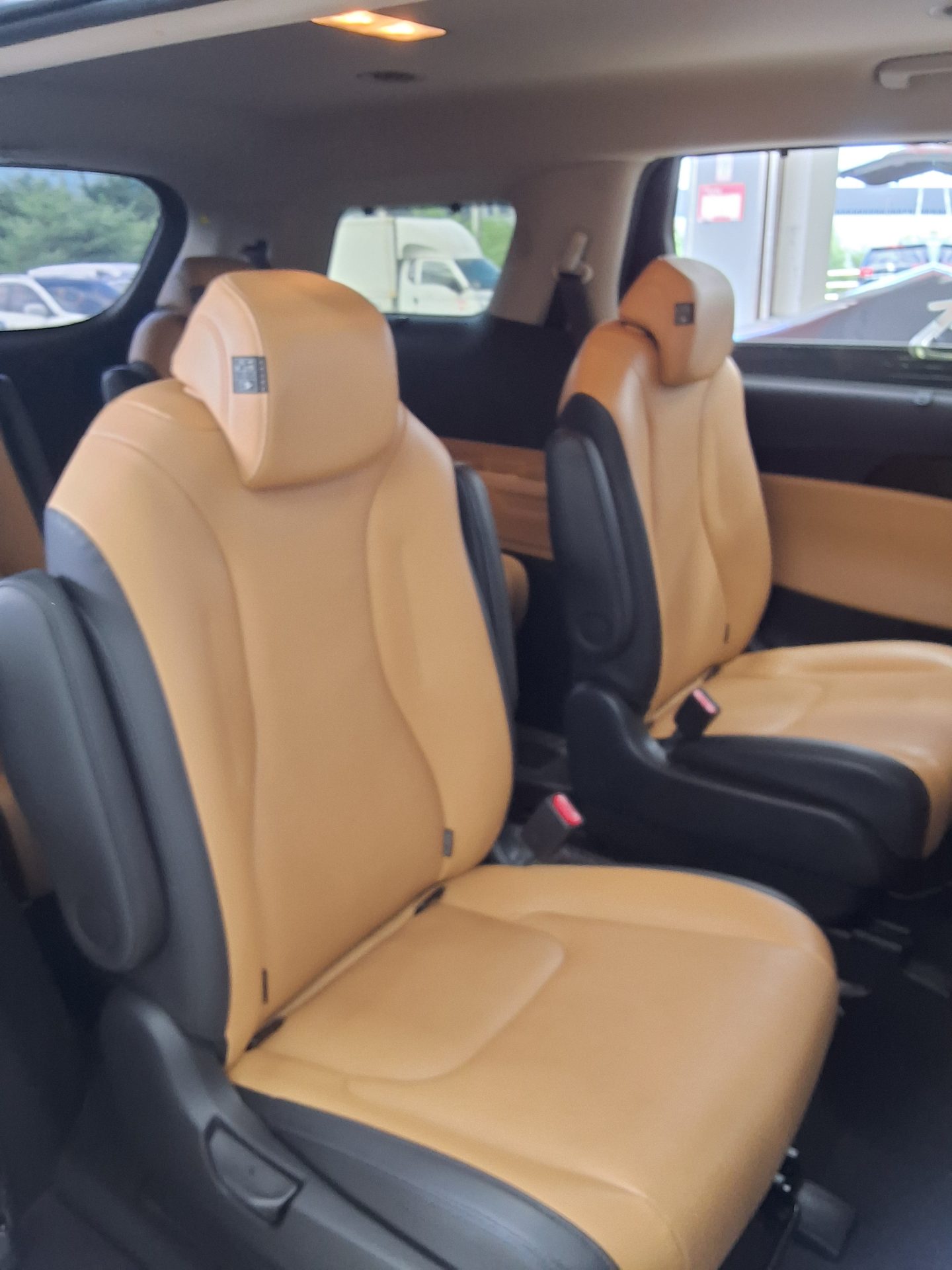 2023 - kia carnival
