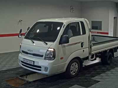KIA BONGO III CARGO 1 TON KING CAB EXTRA WHEEBASE ITE