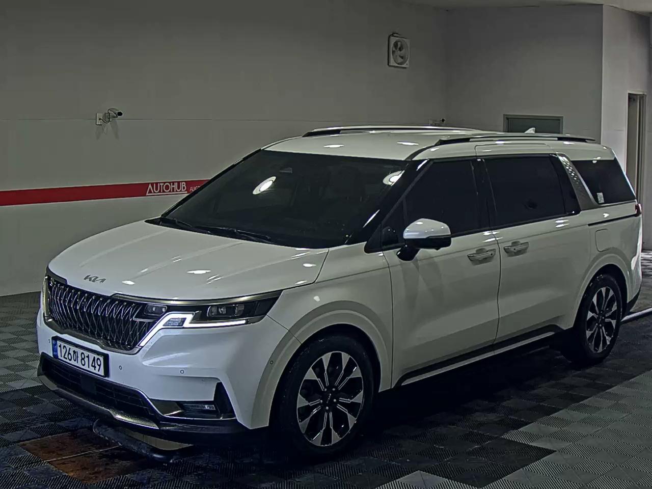 2023 - kia carnival