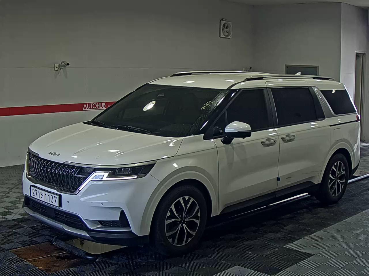 2023 - kia carnival