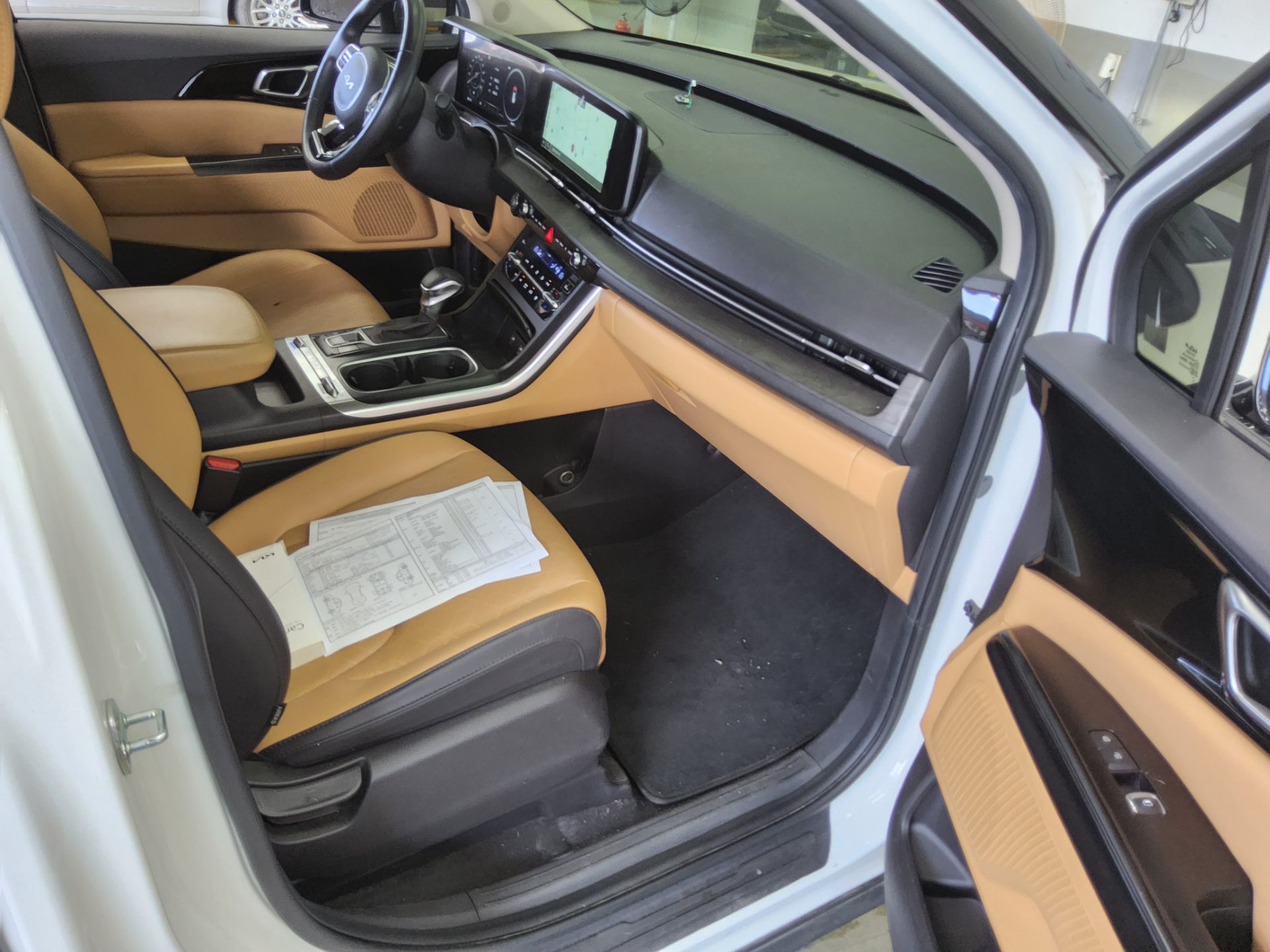 2023 - kia carnival