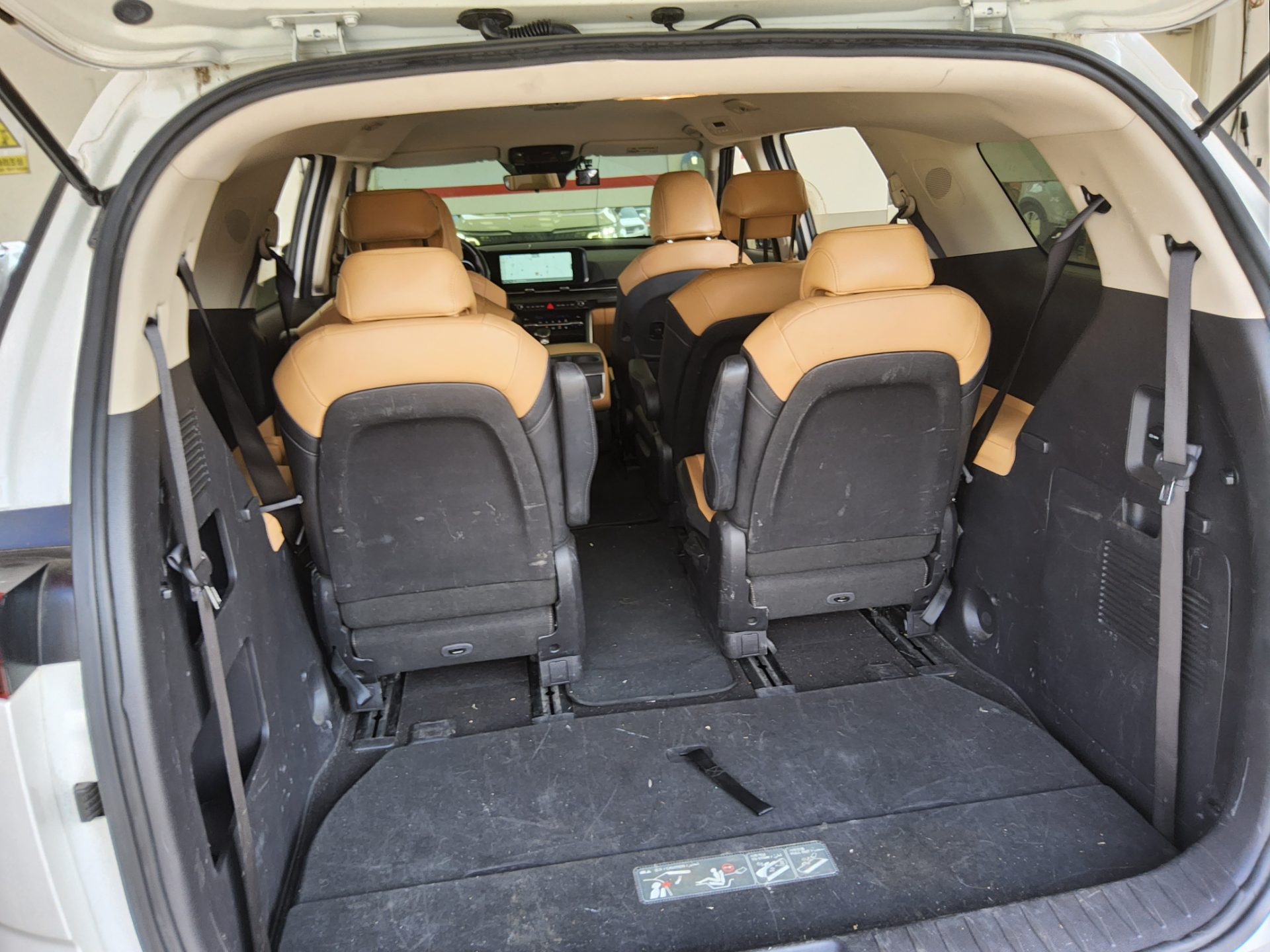 2023 - kia carnival