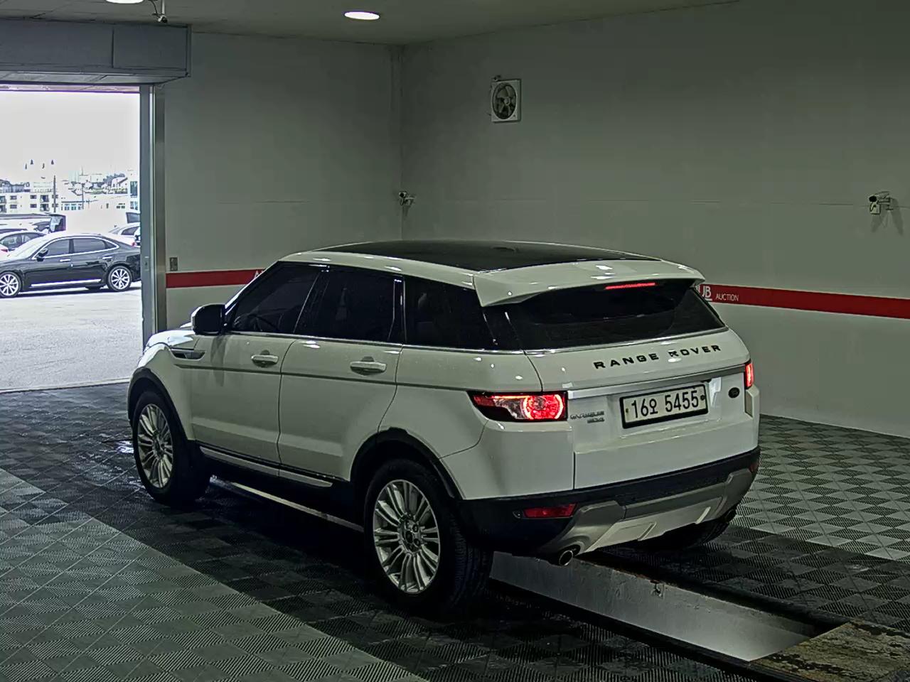 2013 - land rover range rover