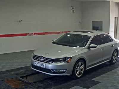 VOLKSWAGEN PASSAT (7TH GEN) TDI
