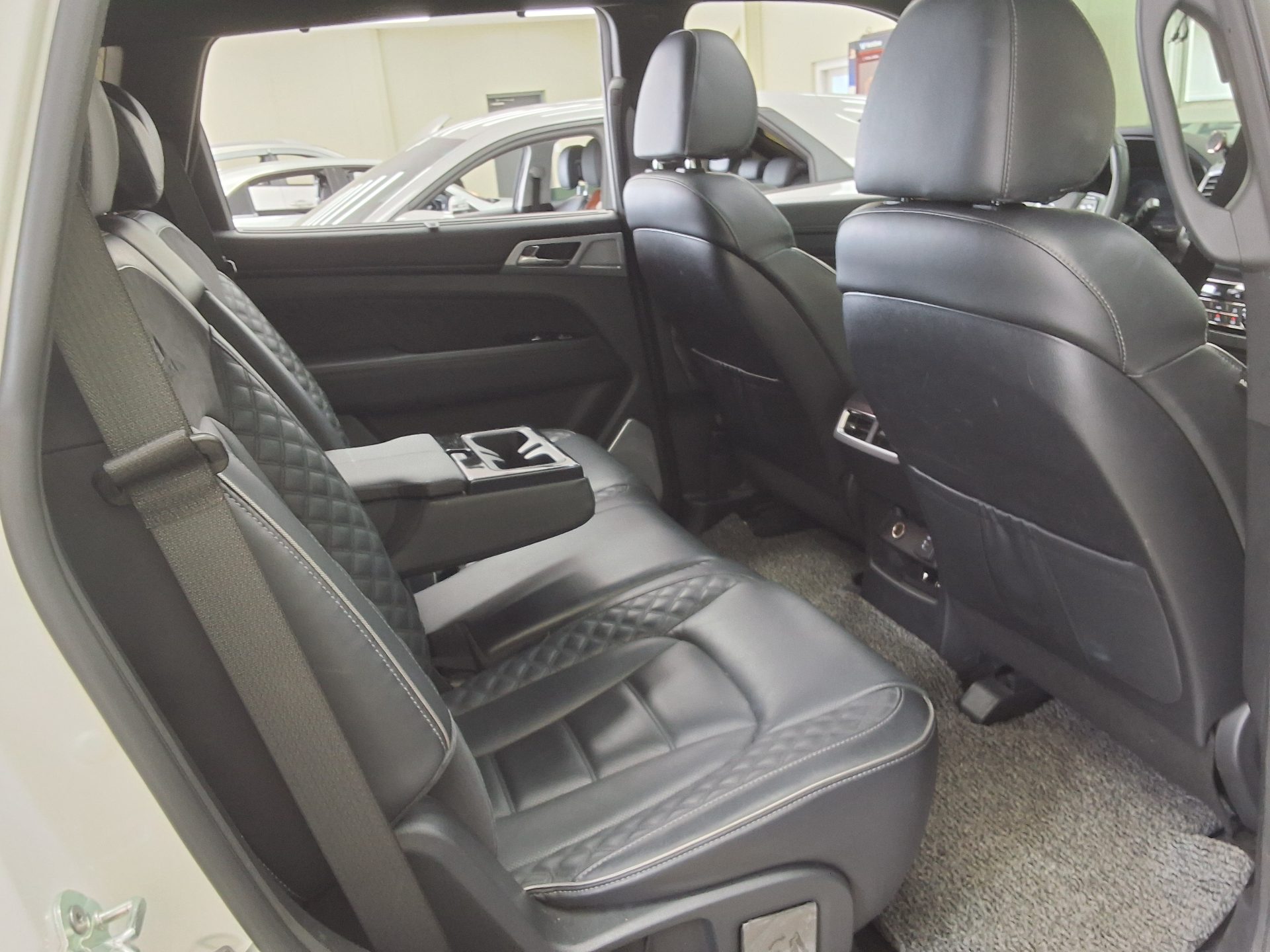 سانج يونج Rexton 2023 — صورة 7