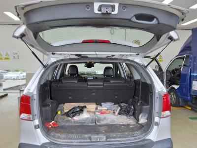 كيا سورينتو R ديزل 2.2 دفع رباعي Tlx بريميوم Model 2011 بريميوم