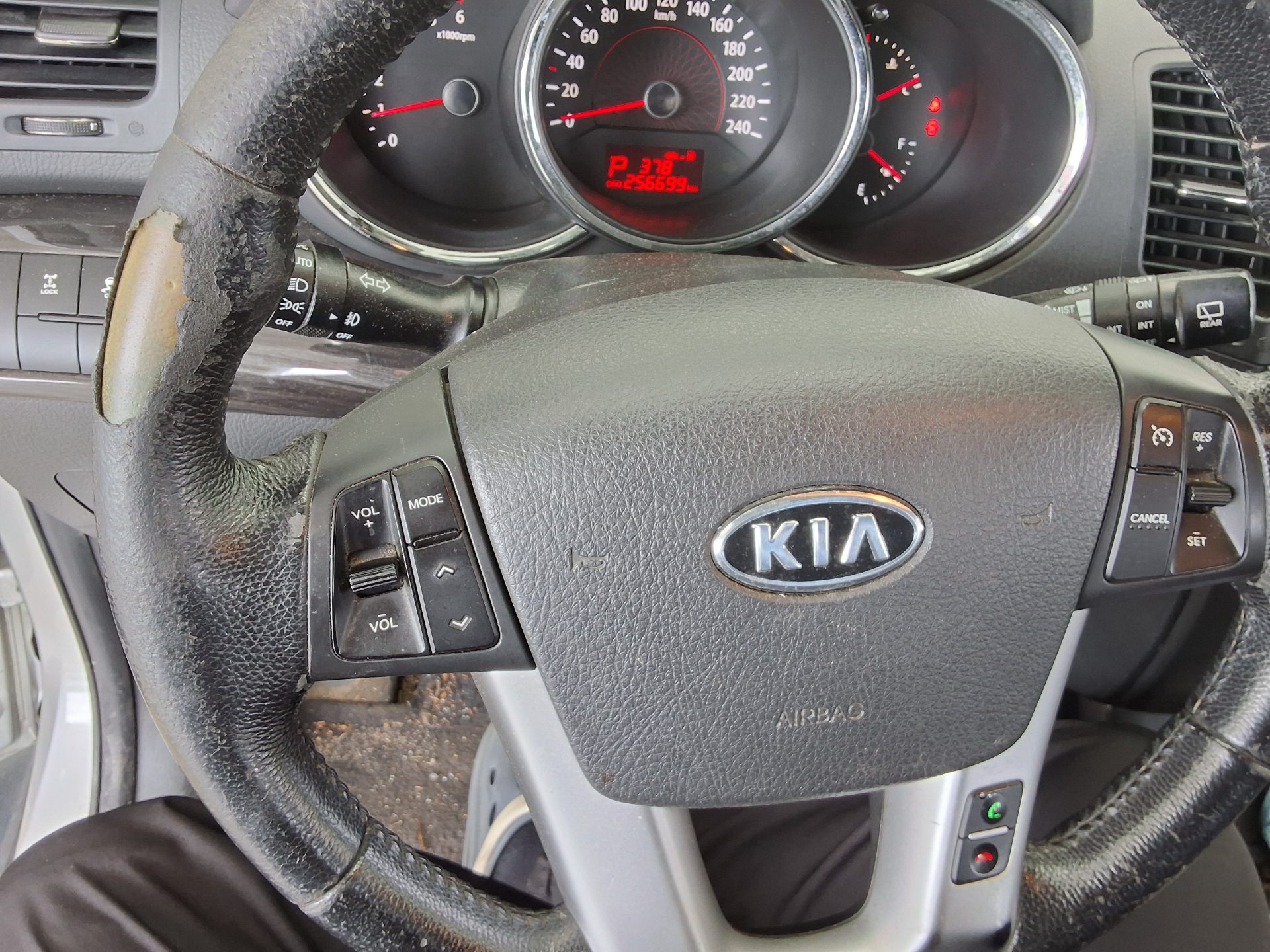 2011 - kia sorento