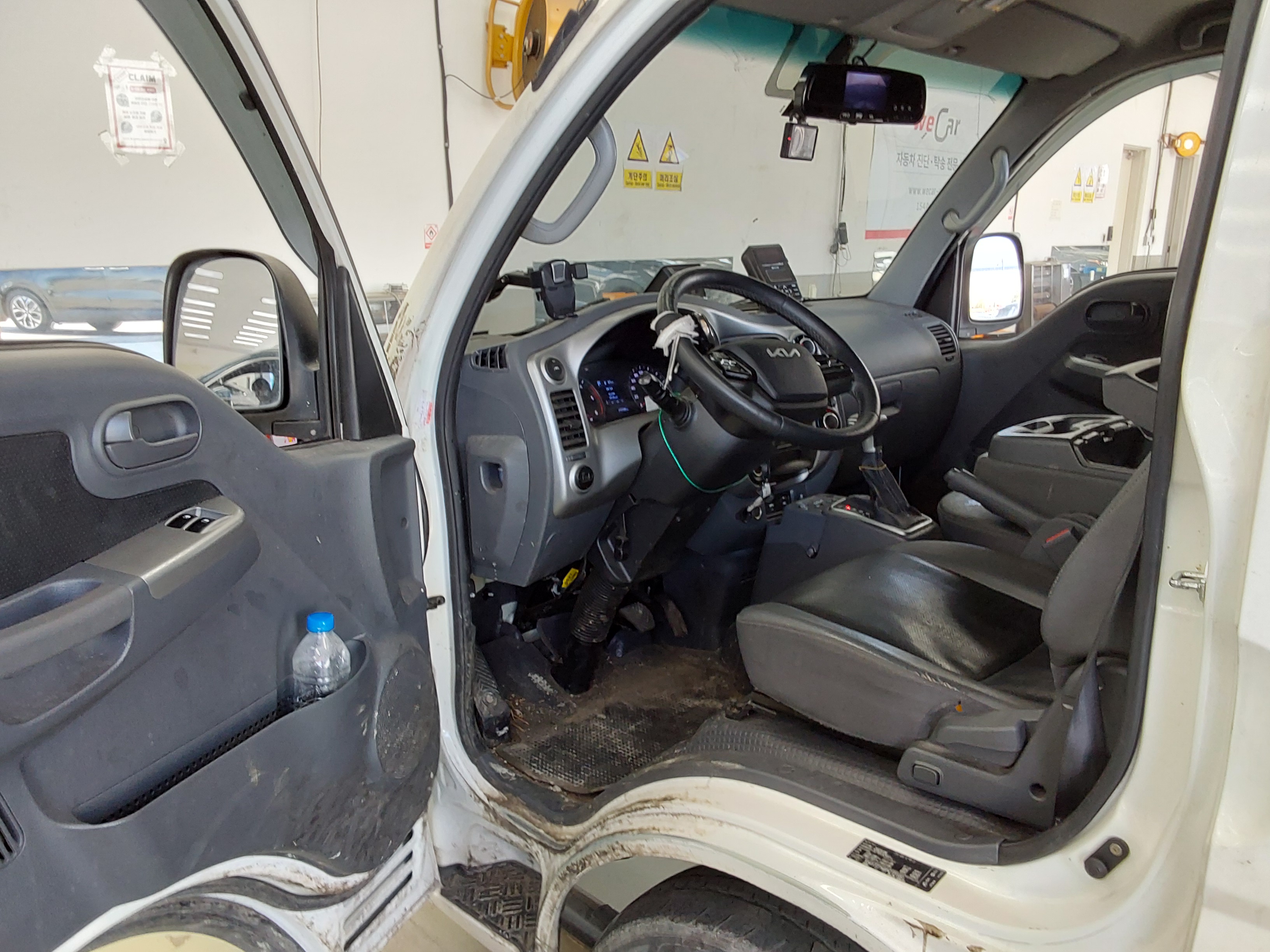2023 - kia bongo