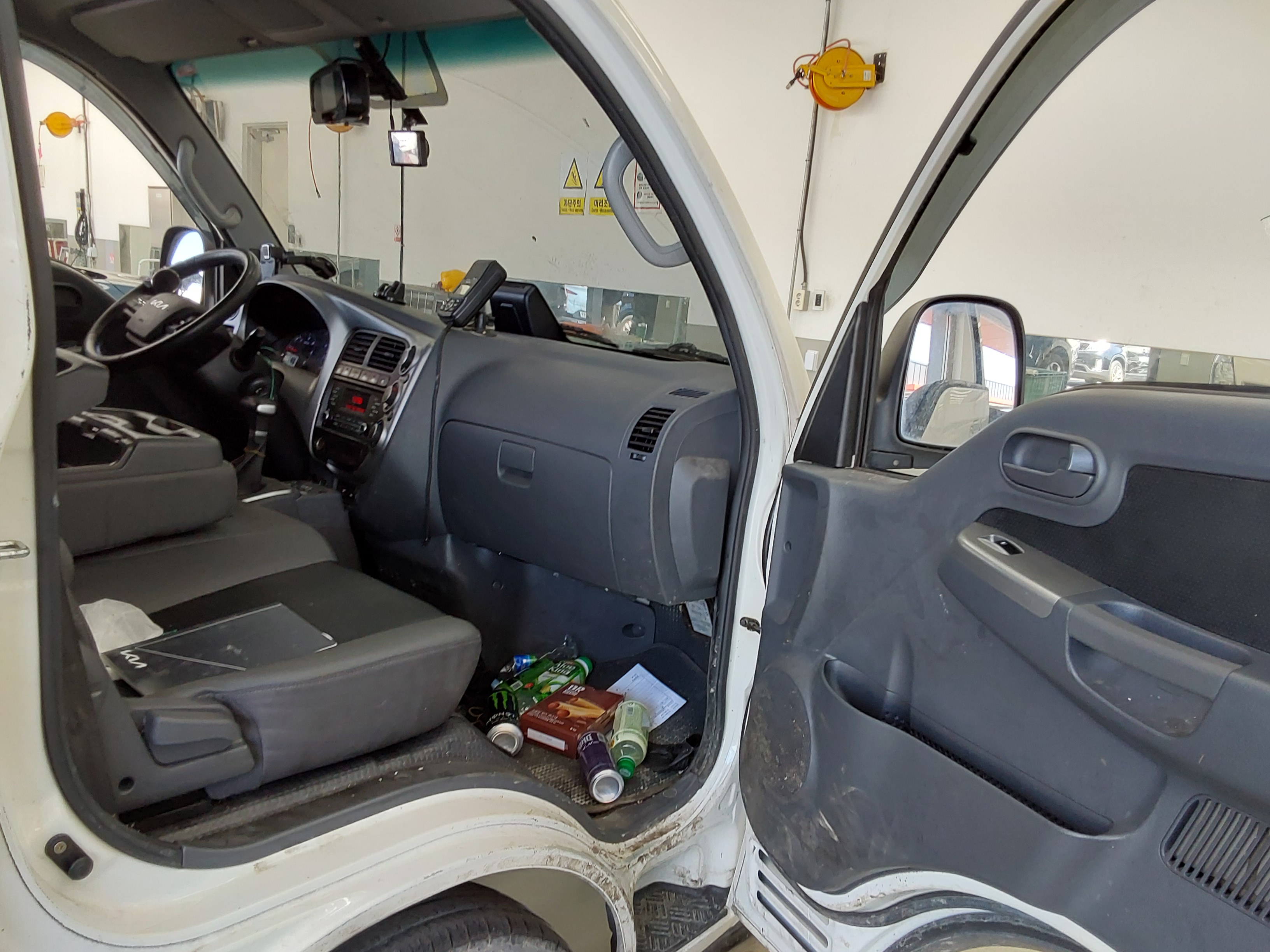 2023 - kia bongo