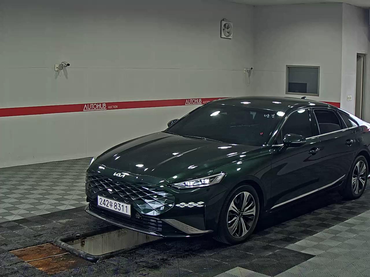 2022 - kia k8