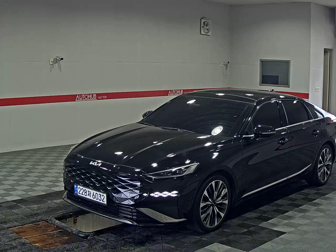 2023 - kia k8