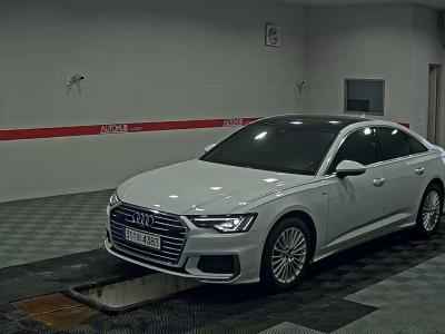AUDI A6 (5TH GEN) 45 TFSI