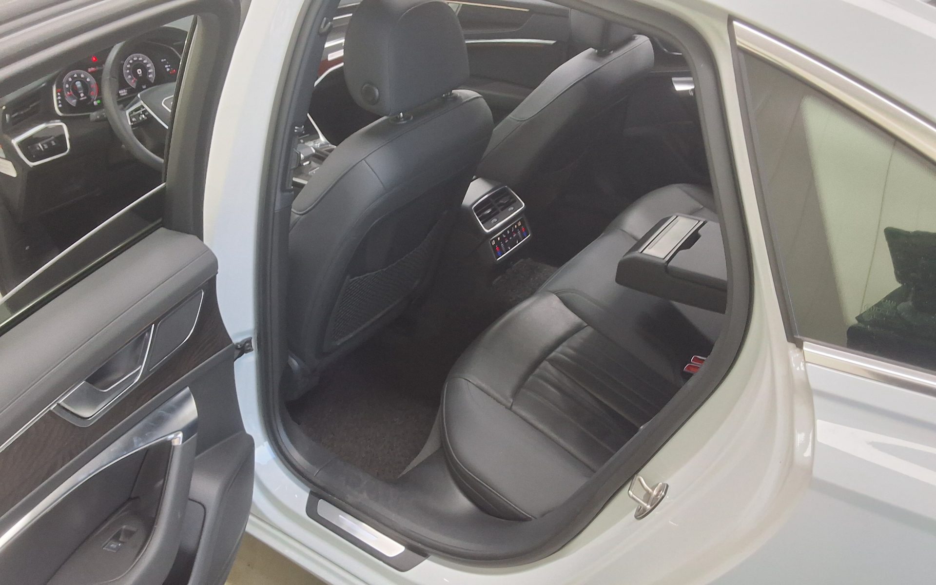 Audi A6 2021 — صورة 5