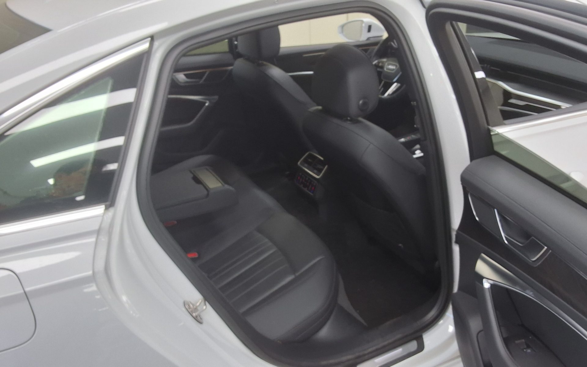 Audi A6 2021 — صورة 6