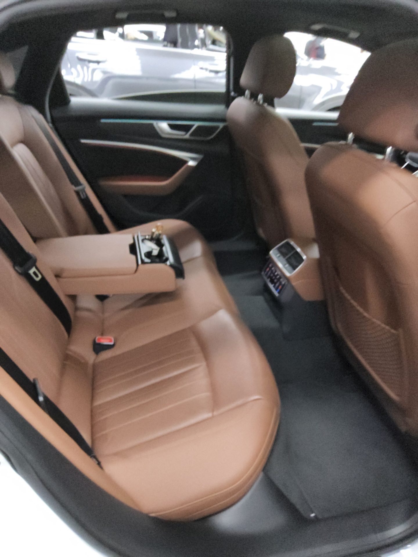 Audi A6 2021 — صورة 6