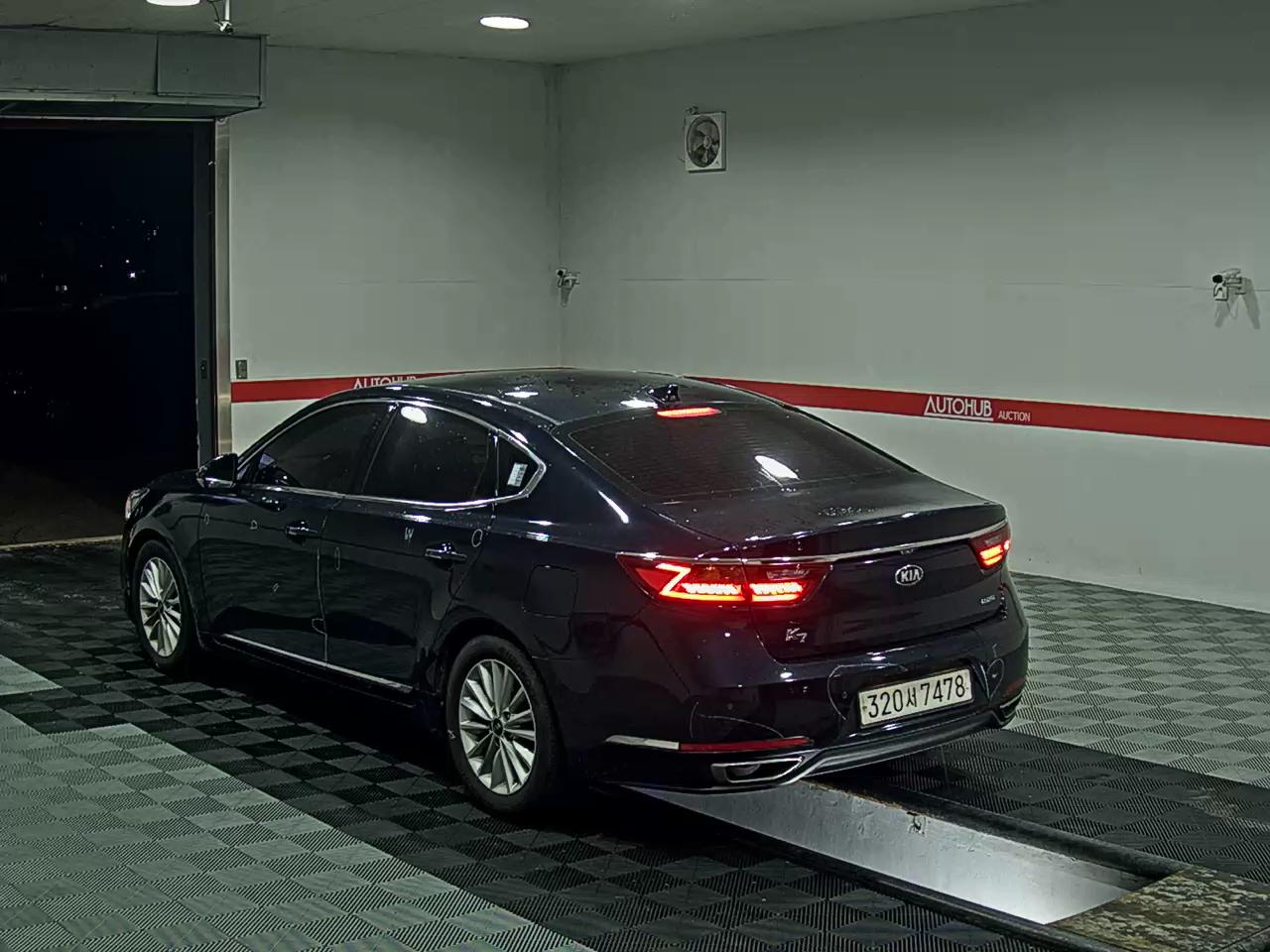 2017 - kia k7