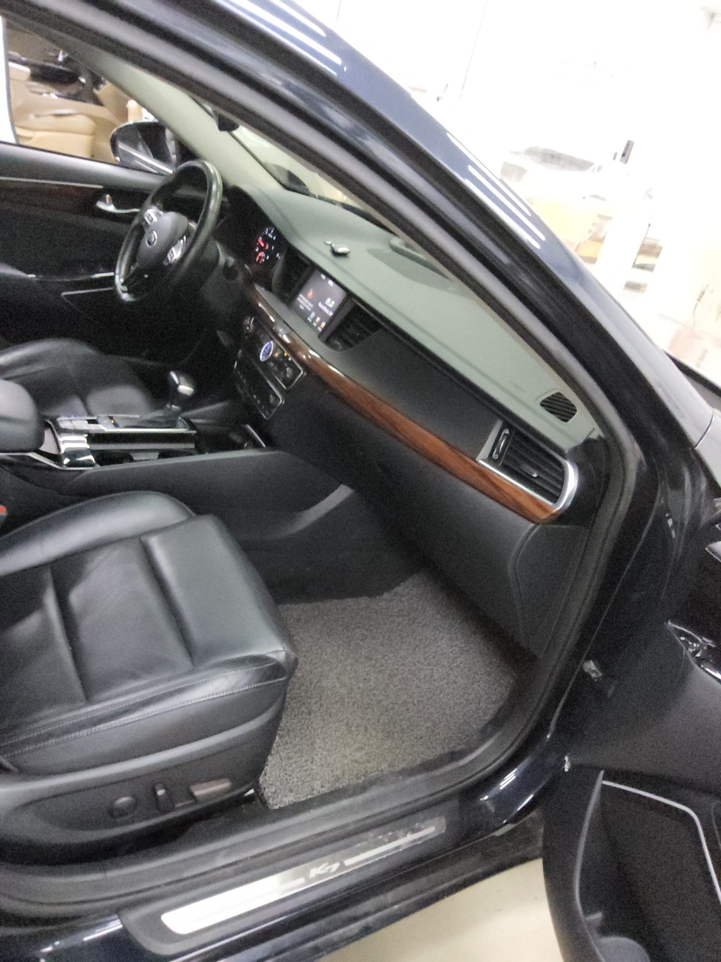 2017 - kia k7