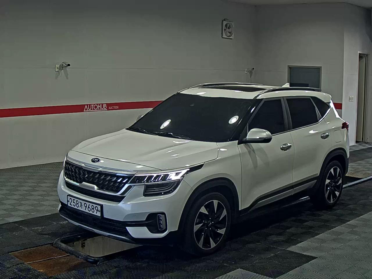 2021 - kia seltos