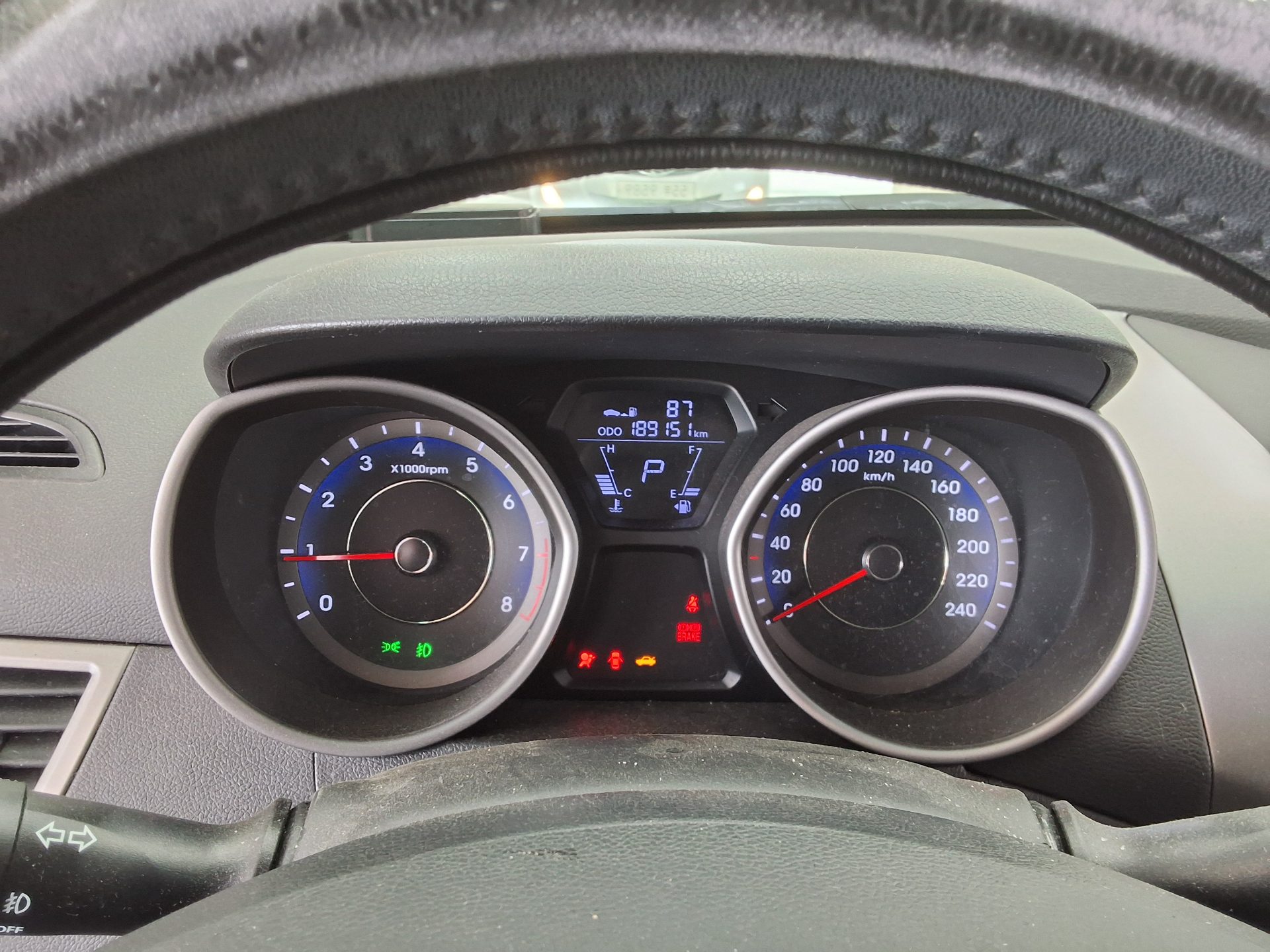 2012 - hyundai avante