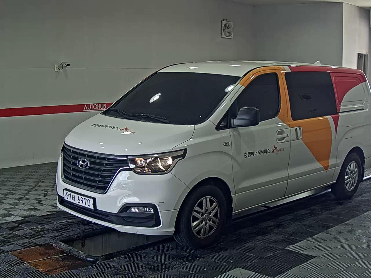 2019 - hyundai grand starex