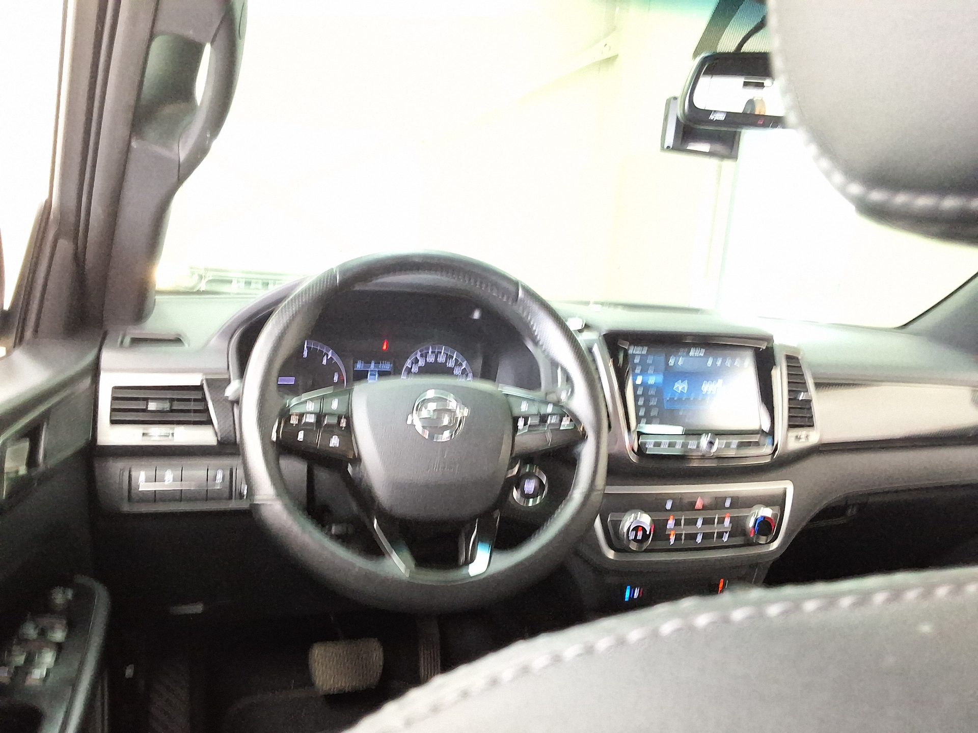 2022 - ssangyong rexton