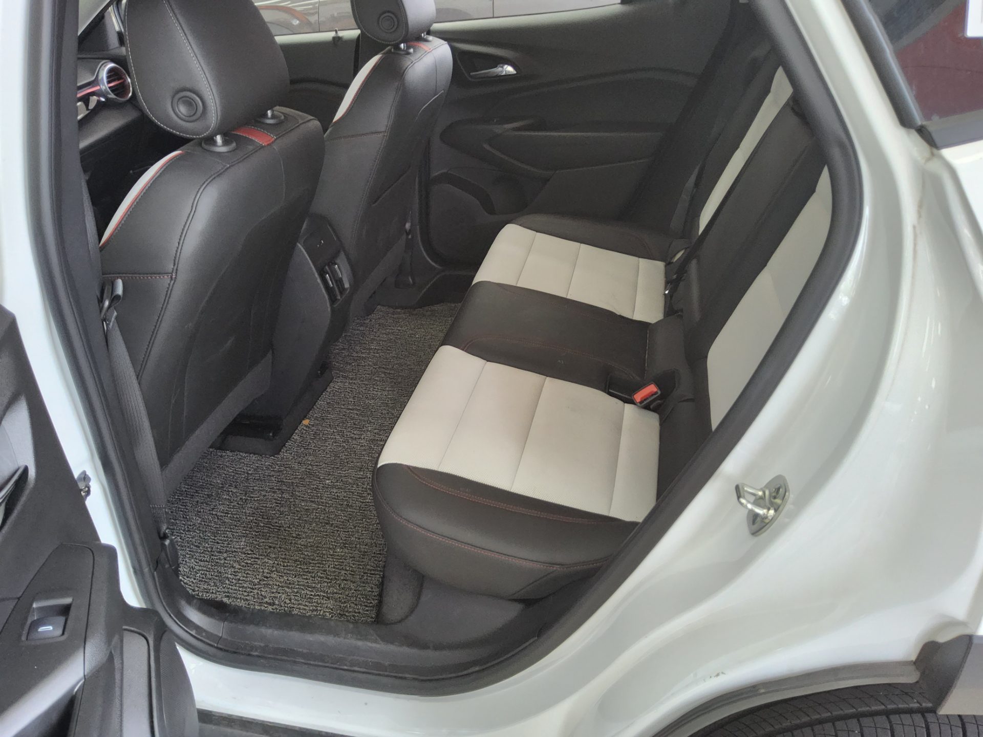 2025 - chevrolet trax
