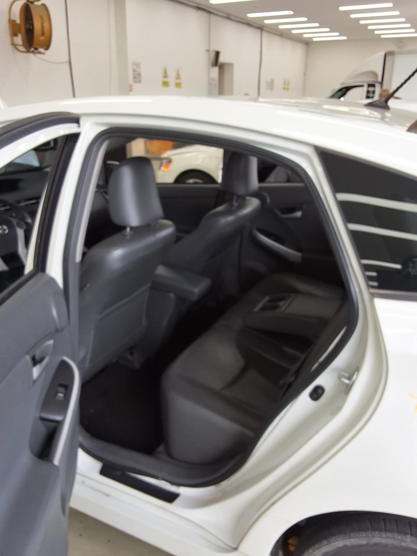 2011 - toyota prius