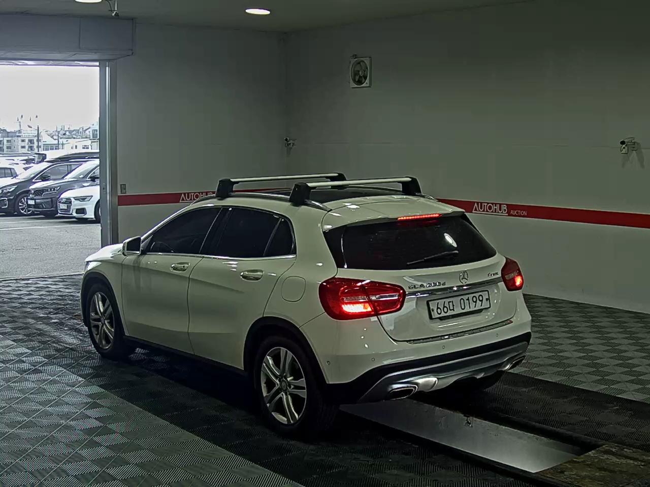 2016 - mercedes-benz 200