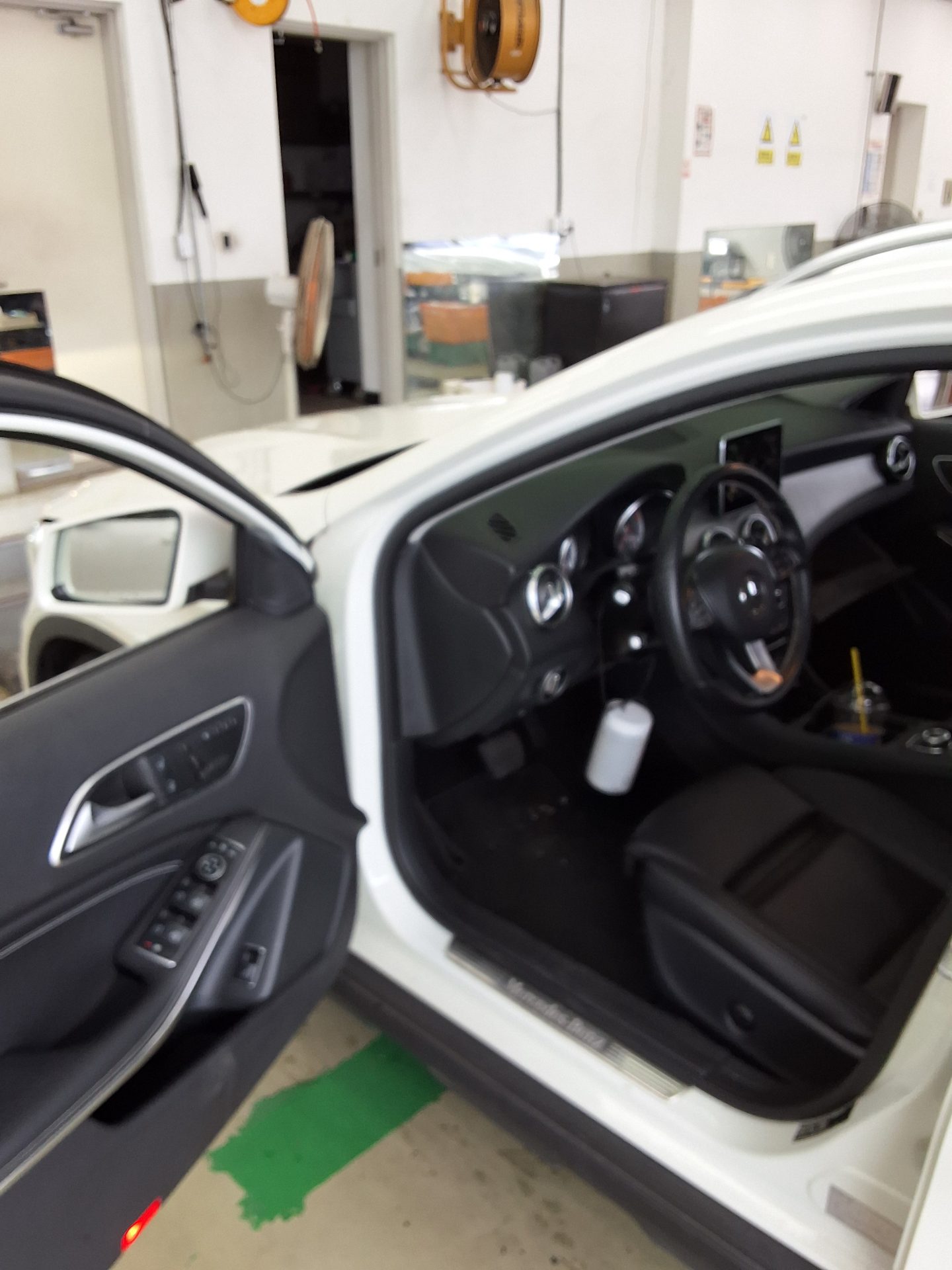 2016 - mercedes-benz 200