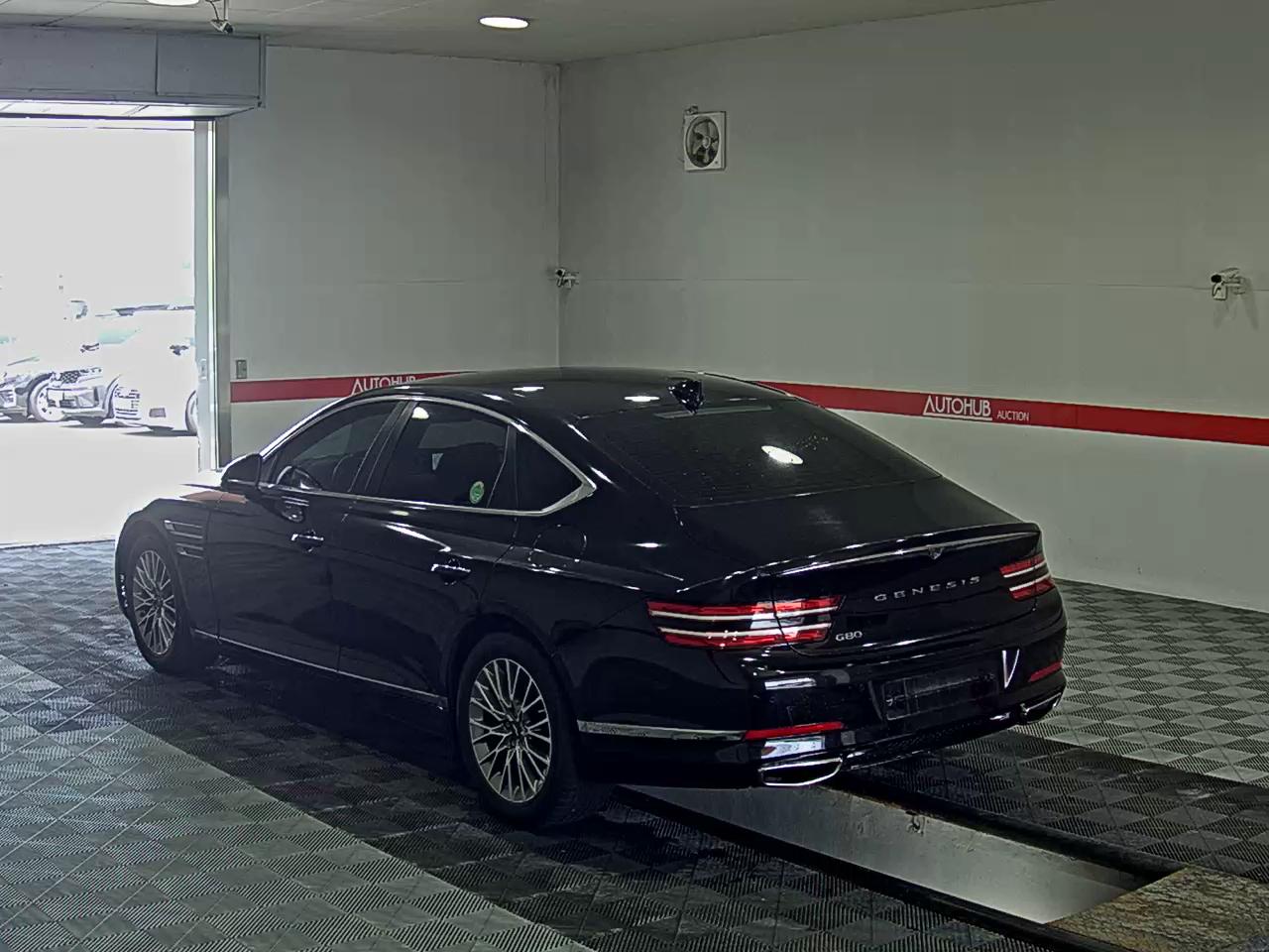 2021 - genesis g80