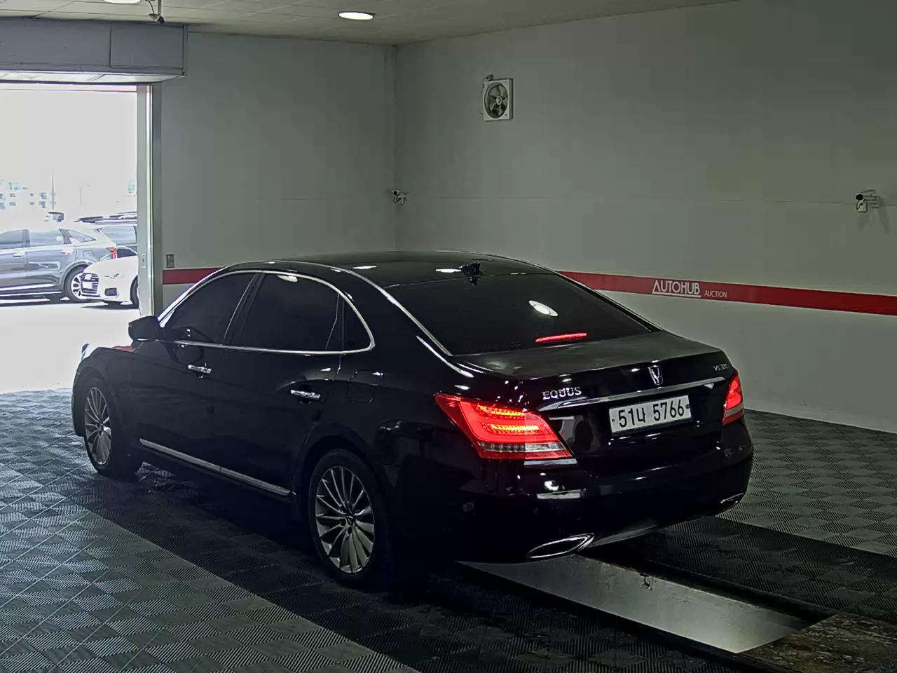 2015 - hyundai equus
