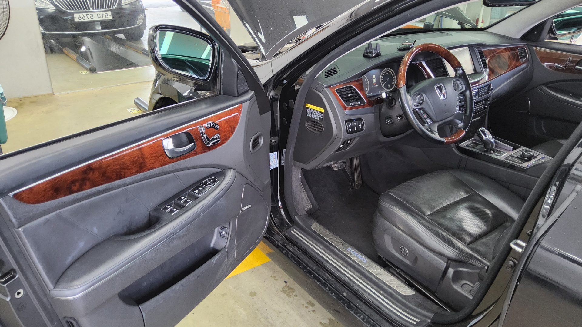 2015 - hyundai equus