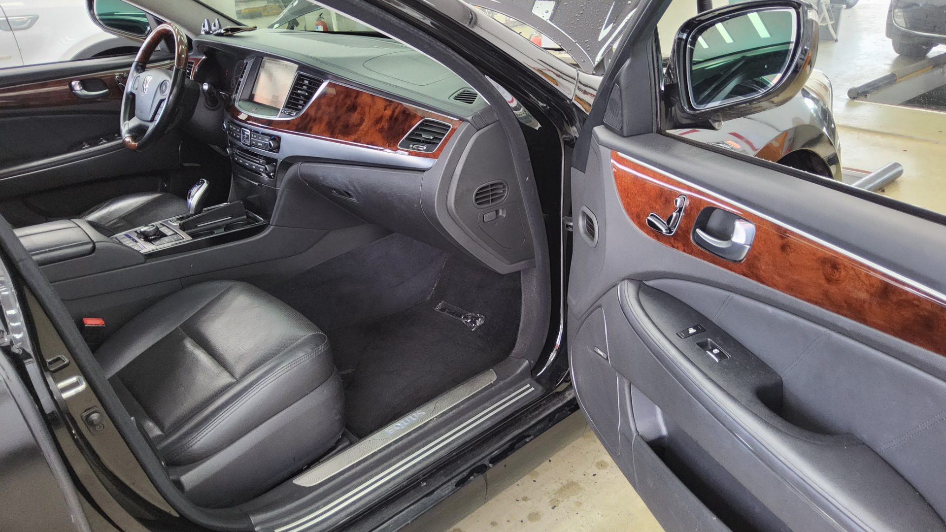 2015 - hyundai equus