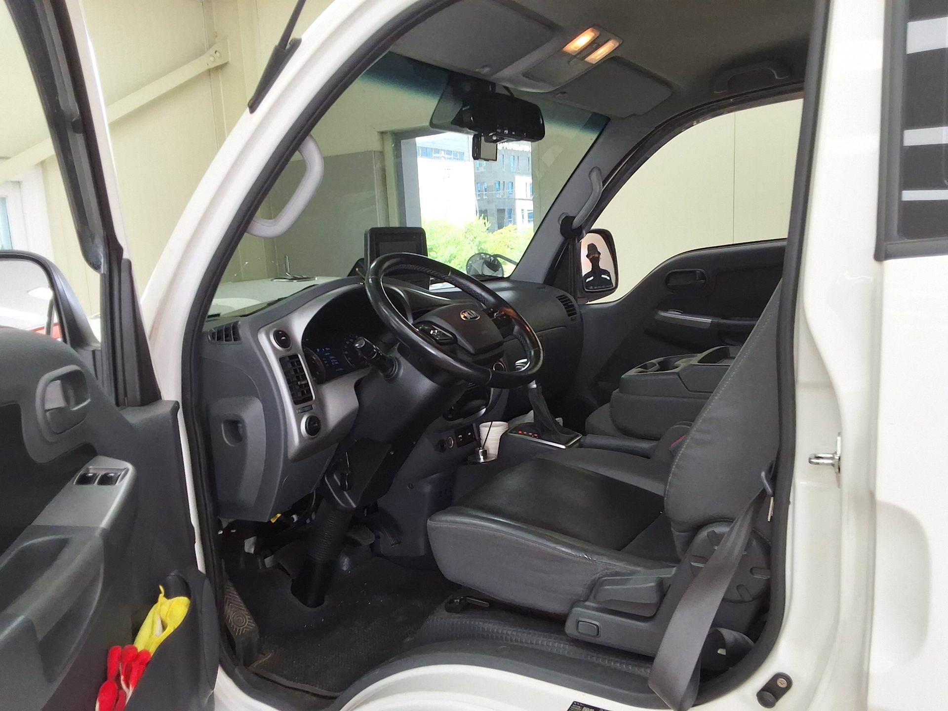 2022 - kia bongo