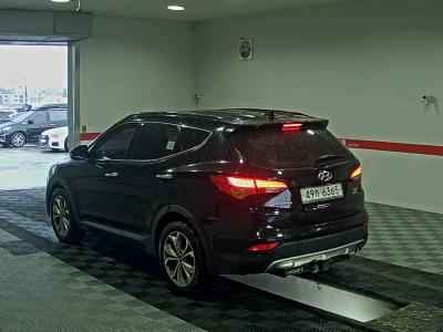 هيونداي سانتافي (Dm) ديزل R2.2 دفع رباعي بريميوم 2015 بريميوم